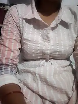 Hot-Rubyy online show from 7, 4, 2026