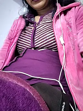 Hot-Rubyy online show from 7, 2, 2026