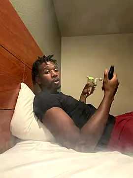 Snapshot of bbc4toes92 chatting on 5, 11, 2025 bbc4toes92 online show from 5, 11, 2025