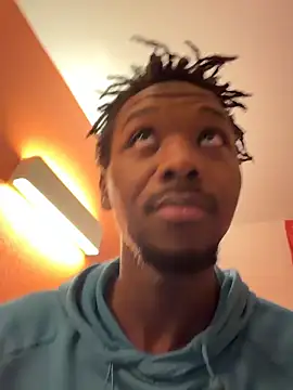 Snapshot of bbc4toes92 chatting on 15, 11, 2025 bbc4toes92 online show from 15, 11, 2025