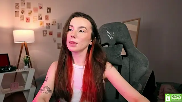 Snapshot of yourfrenchteacher chatting on 5, 11, 2025 yourfrenchteacher online show from 5, 11, 2025