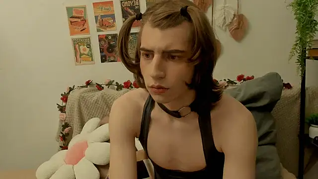 AvenGlow online show from 8, 2, 2026