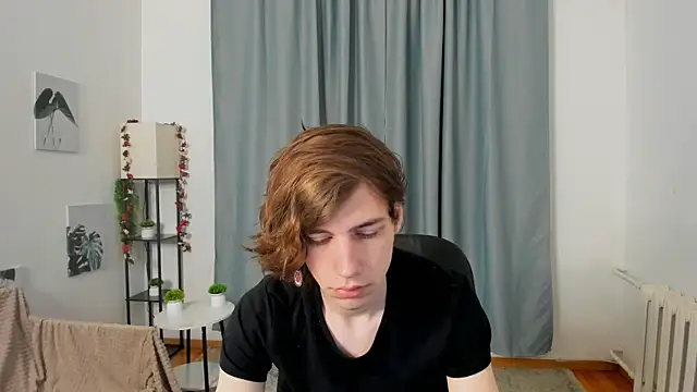 AvenGlow online show from 14, 12, 2025