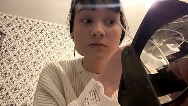 Snapshot of SofiaDreams09 chatting on 1, 11, 2025 SofiaDreams09 online show from 1, 11, 2025