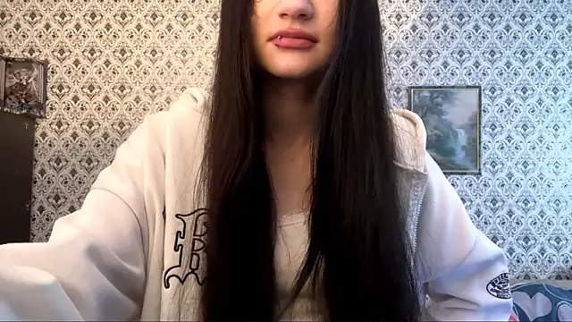 Snapshot of SofiaDreams09 chatting on 23, 11, 2025 SofiaDreams09 online show from 23, 11, 2025