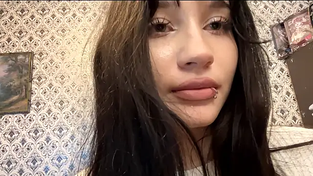 SofiaDreams09 online show from 15, 12, 2025