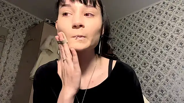 Snapshot of SofiaDreams09 chatting on 2, 11, 2025 SofiaDreams09 online show from 2, 11, 2025