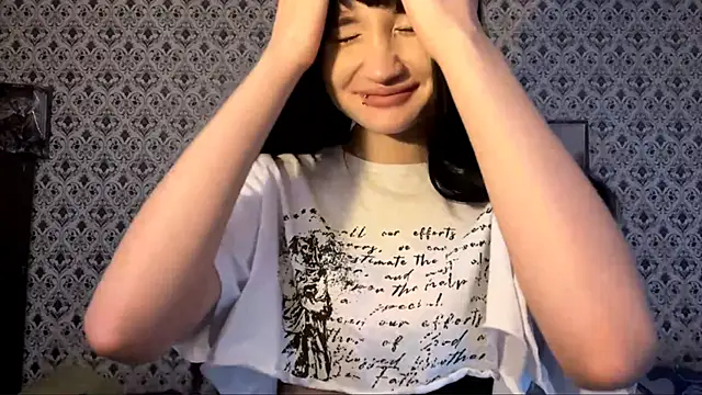 Snapshot of SofiaDreams09 chatting on 21, 11, 2025 SofiaDreams09 online show from 21, 11, 2025