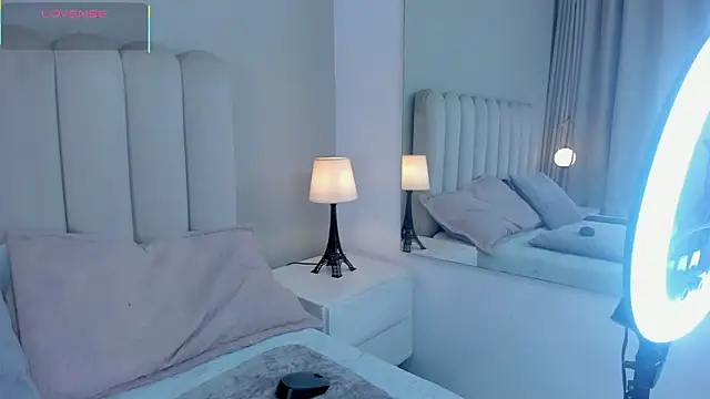 Melanie hillz online show from 19, 12, 2025