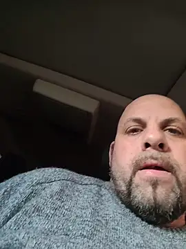 Snapshot of Tincho1051 chatting on 28, 6, 2026 Tincho1051 online show from 28, 6, 2026