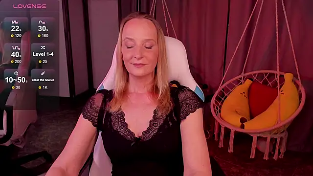 ScarlettPalmer online show from 3, 4, 2026