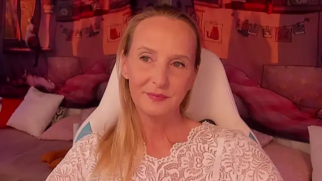 Snapshot of ScarlettPalmer chatting on 14, 11, 2025 ScarlettPalmer online show from 14, 11, 2025