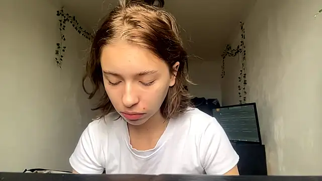 LilithFlamey online show from 12, 11, 2025