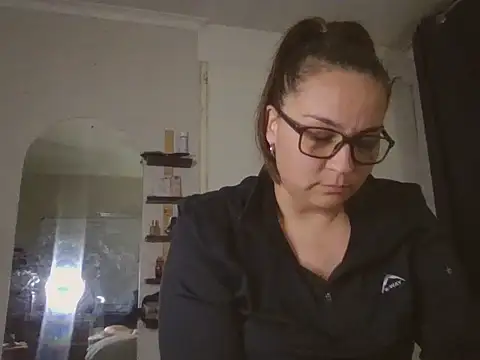 lilMissMarli online show from 20, 11, 2025