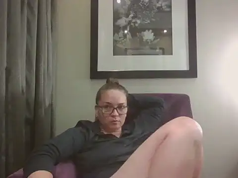 lilMissMarli online show from 16, 11, 2025