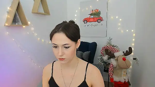 MakeYoueHappy online show from 14, 12, 2025