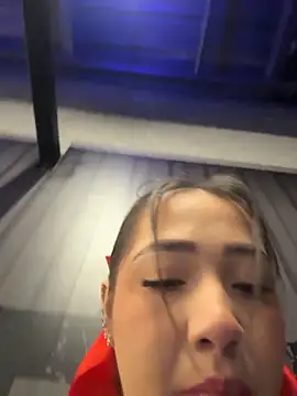 Hannahpradaa  online show from 3, 12, 2025