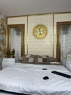 Hannahpradaa  online show from 10, 11, 2025