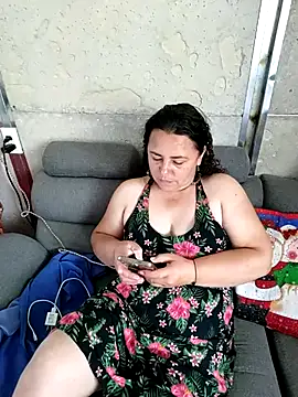 Anny 37 online show from 10, 11, 2025