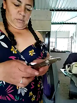 Anny 37 online show from 13, 11, 2025