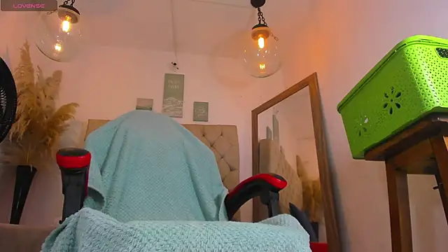 hathor  01 online show from 26, 11, 2025