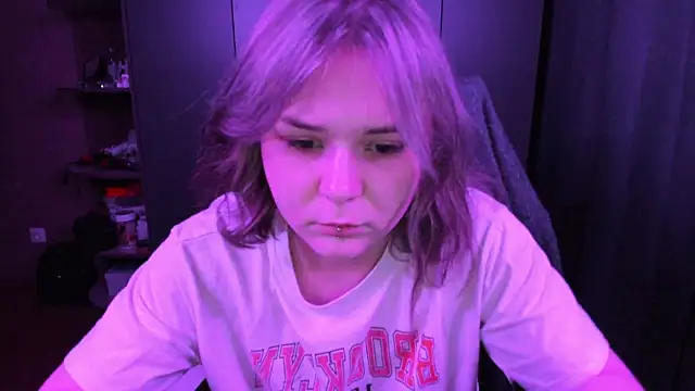 sophia lix online show from 9, 11, 2025