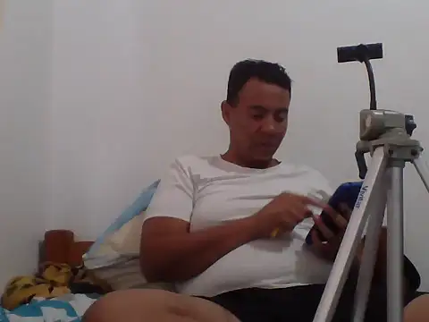 Fire latino online show from 11, 11, 2025