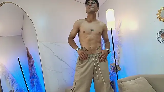 SexyAndresito22 online show from 9, 11, 2025