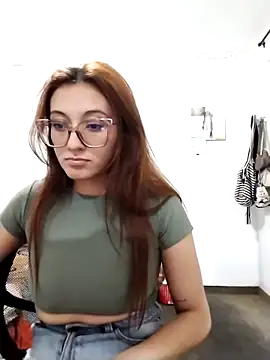 Snapshot of bellastorme04 chatting on 14, 3, 2026 bellastorme04 online show from 14, 3, 2026