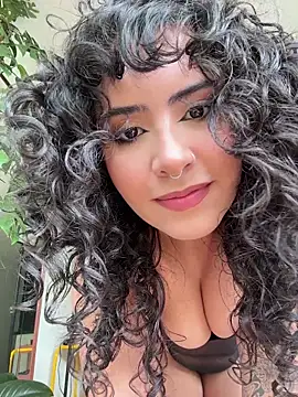 Snapshot of SugarTroubl33 chatting on 19, 11, 2025 SugarTroubl33 online show from 19, 11, 2025