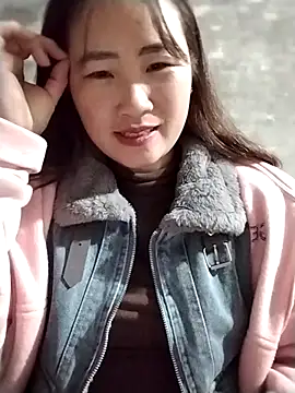 Snapshot of emini-xx chatting on 9, 1, 2026 emini-xx online show from 9, 1, 2026