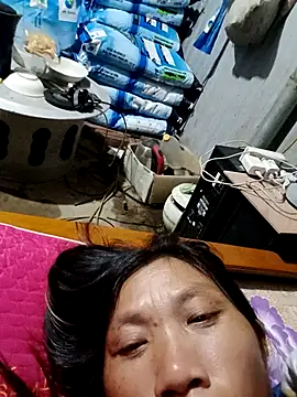 bella-la online show from 11, 11, 2025