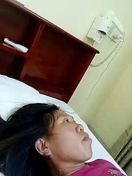 bella-la online show from 17, 11, 2025