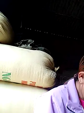 bella-la online show from 31, 10, 2025