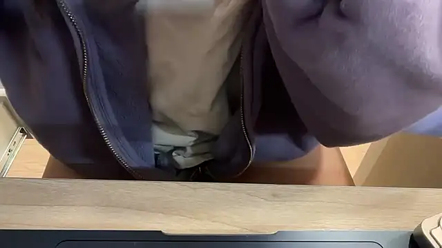 AlishaCheng online show from 7, 1, 2026