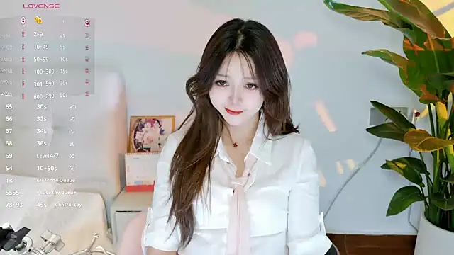 Snapshot of Yiluo95 chatting on 24, 6, 2026 Yiluo95 online show from 24, 6, 2026