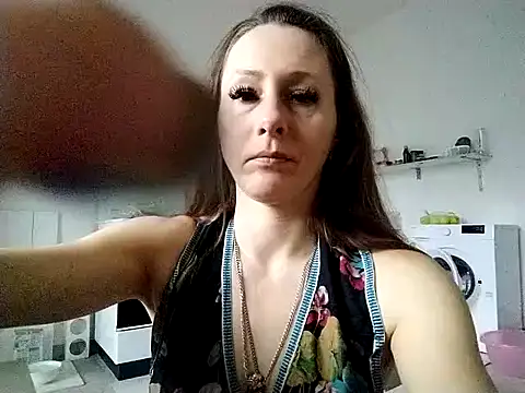 Snapshot of Anneta280671 chatting on 2, 12, 2025 Anneta280671 online show from 2, 12, 2025