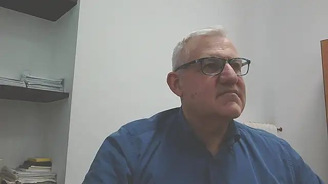 Snapshot of Diegoriv71 chatting on 18, 12, 2025 Diegoriv71 online show from 18, 12, 2025