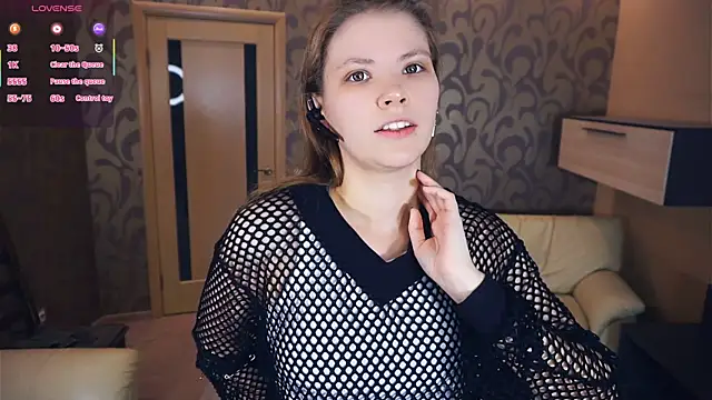 YoshieGradney online show from 20, 11, 2025