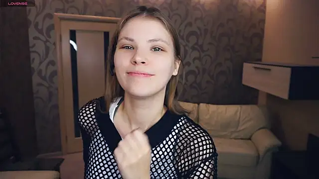 YoshieGradney online show from 23, 11, 2025