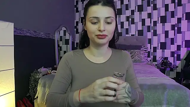 venusinylons online show from 14, 12, 2025