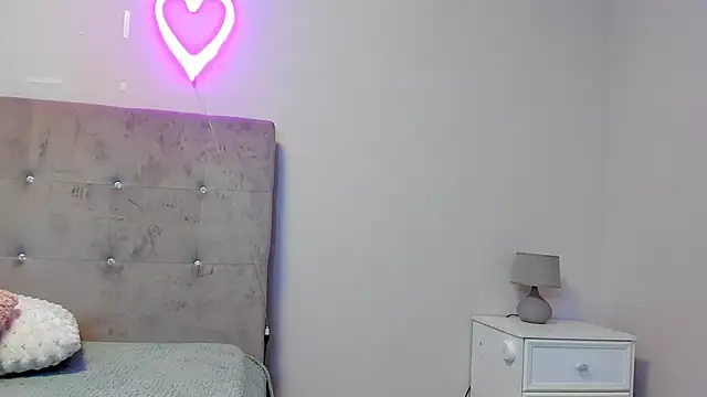 Snapshot of brianaflynt chatting on 3, 3, 2026 brianaflynt online show from 3, 3, 2026