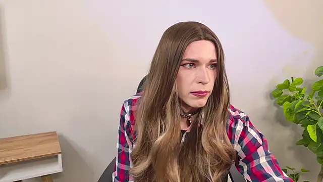 Branda Kelly online show from 2, 11, 2025