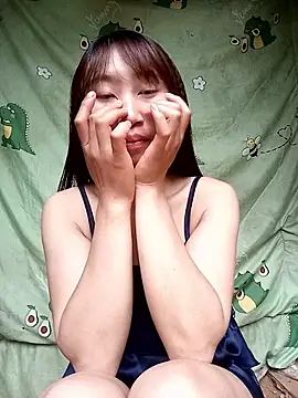 Snapshot of Linh_sexy98 chatting on 17, 5, 2026 Linh sexy98 online show from 17, 5, 2026