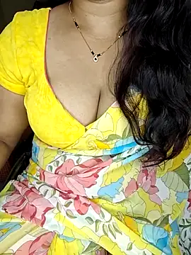 shreyareddy99 online show from 20, 4, 2026