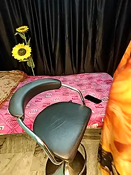 Snapshot of shreyareddy99 chatting on 22, 2, 2026 shreyareddy99 online show from 22, 2, 2026