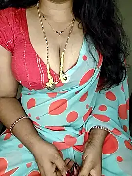 Snapshot of shreyareddy99 chatting on 2, 5, 2026 shreyareddy99 online show from 2, 5, 2026