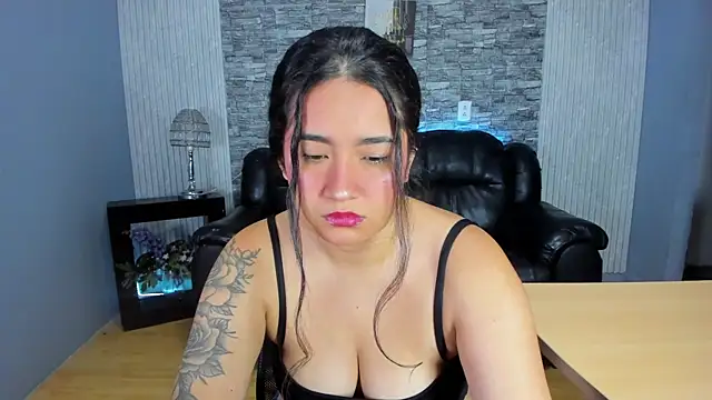 Amber Smitt19 online show from 13, 1, 2026