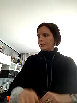 Piediniecollant online show from 19, 3, 2026