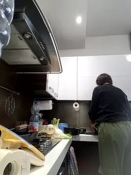 Snapshot of Piediniecollant chatting on 2, 3, 2026 Piediniecollant online show from 2, 3, 2026